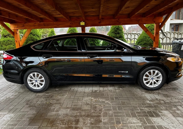 Ford Mondeo cena 59900 przebieg: 164553, rok produkcji 2018 z Częstochowa małe 106